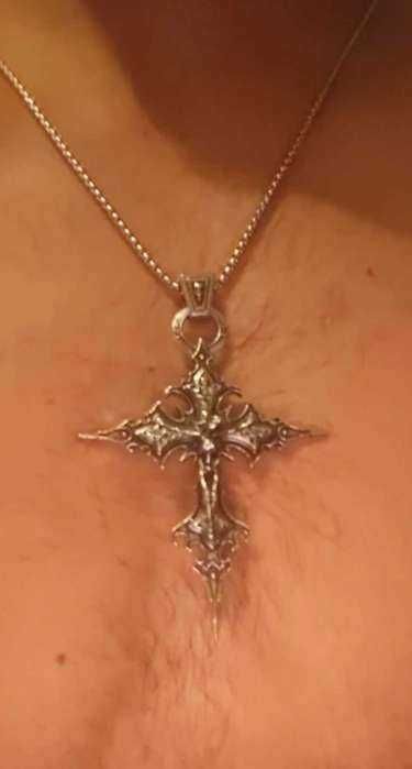 Цепочка с подвеской в виде готического креста Dante