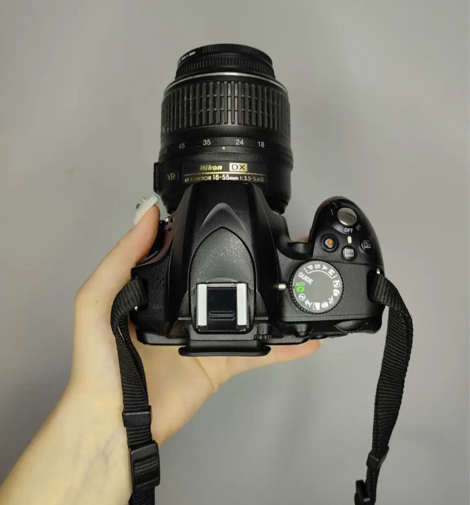 Фотоапарат Nikon d3200 як новий