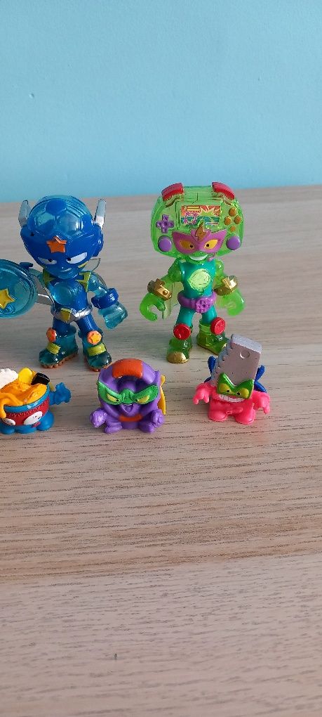 Figurki super things,zings