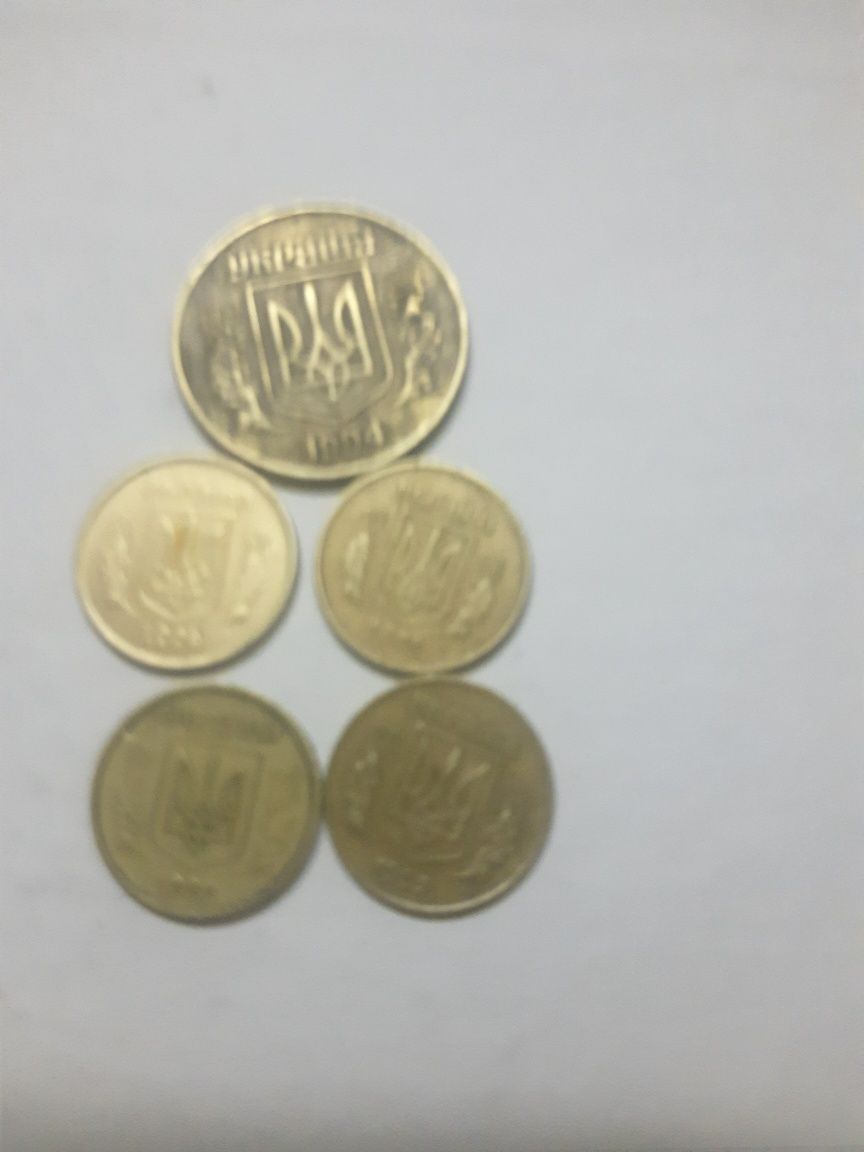 Продам монеты 50коп-1994г.и 10коп -1992г