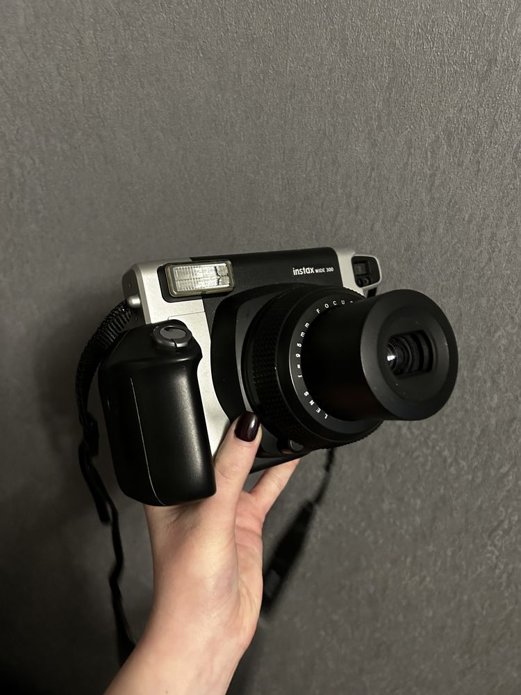 Полароїдна камера Fujifilm Instax wide 300