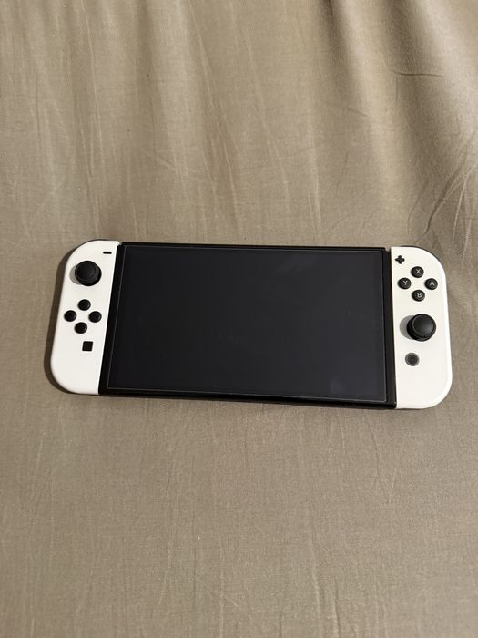 Nintendo switch OLED біла