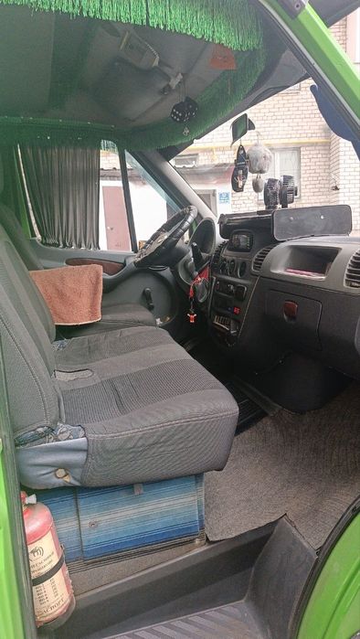 Продам мерседес спринтер цди