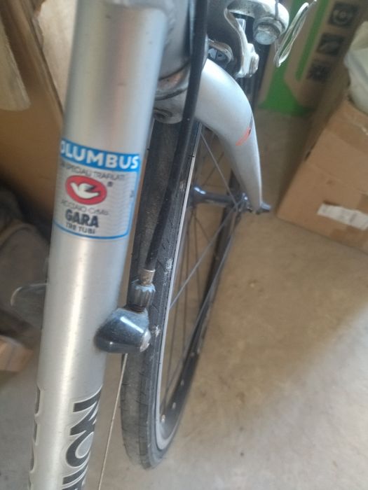 Продається шоссейний велосипед Decathlon Cobra 600.