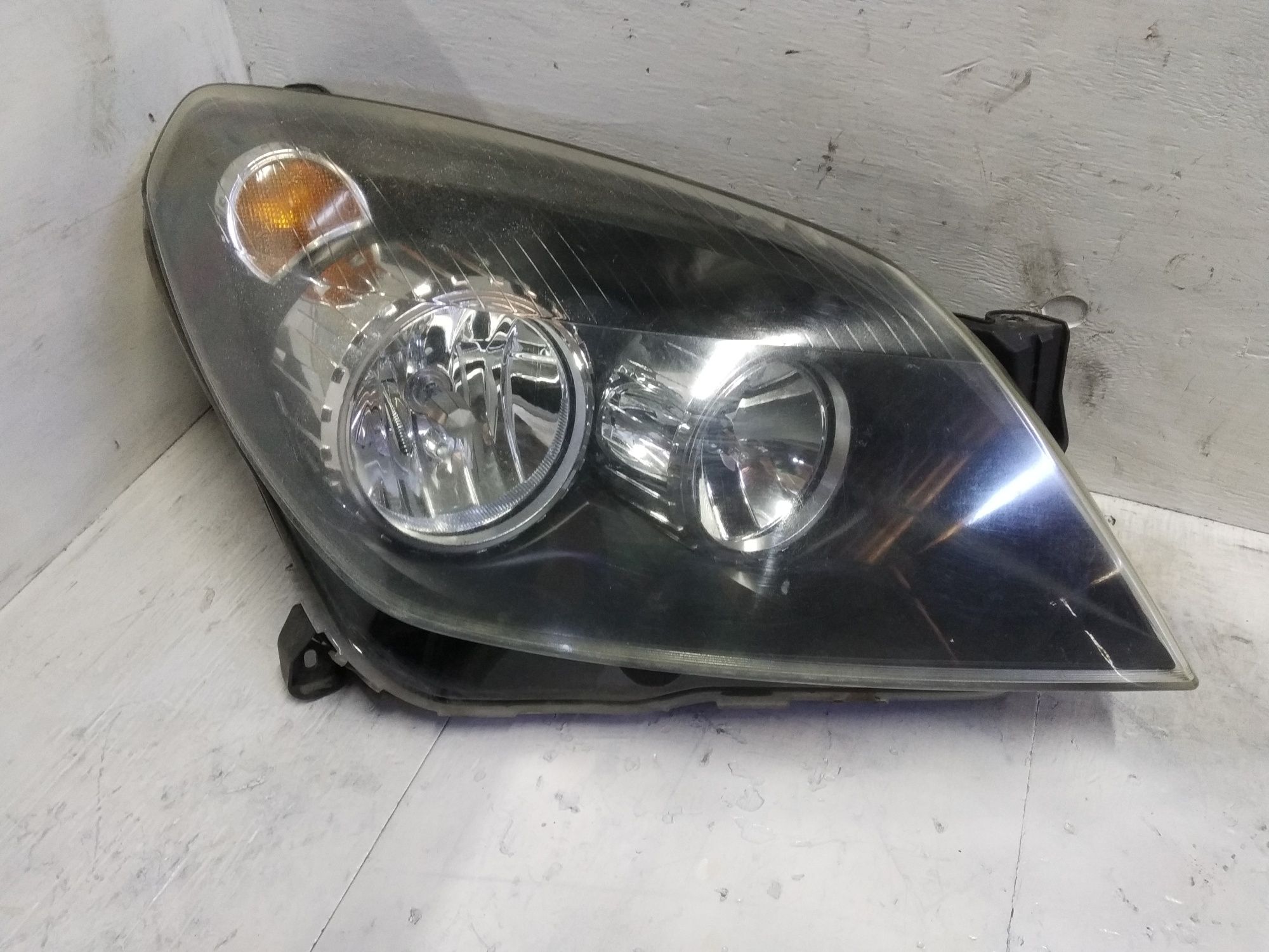 Фари передні Opel Astra H 24451033 24451032