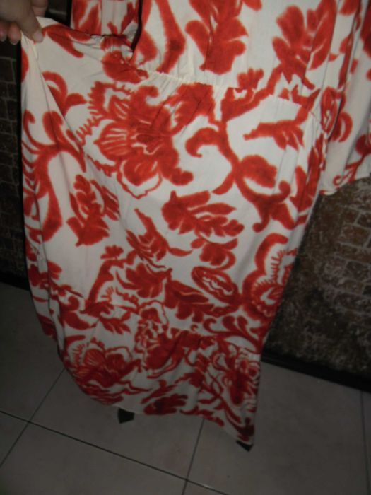 długa nowa sukienka w kwiaty biust 130cm