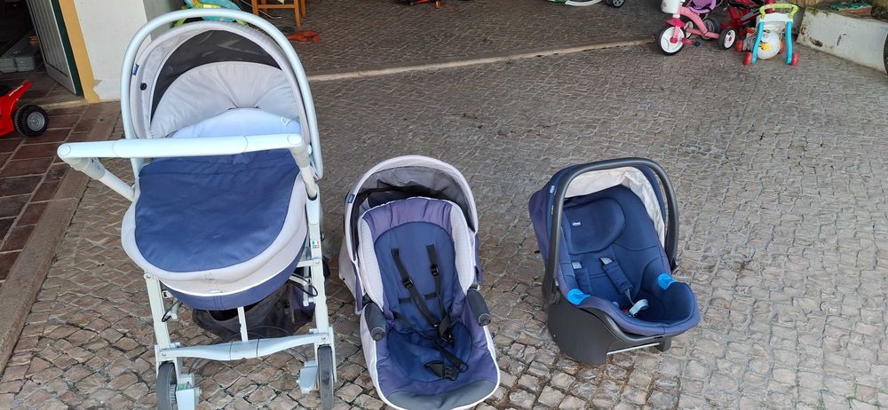 Carrinho de Bebé Trio Chicco como novo.