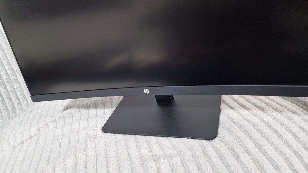Monitor HP 27" Led Full HD 144hz Curved