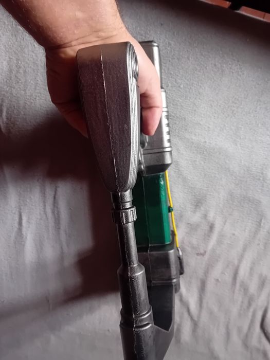 Pistolet laserowy . Fallout . Guma Pu