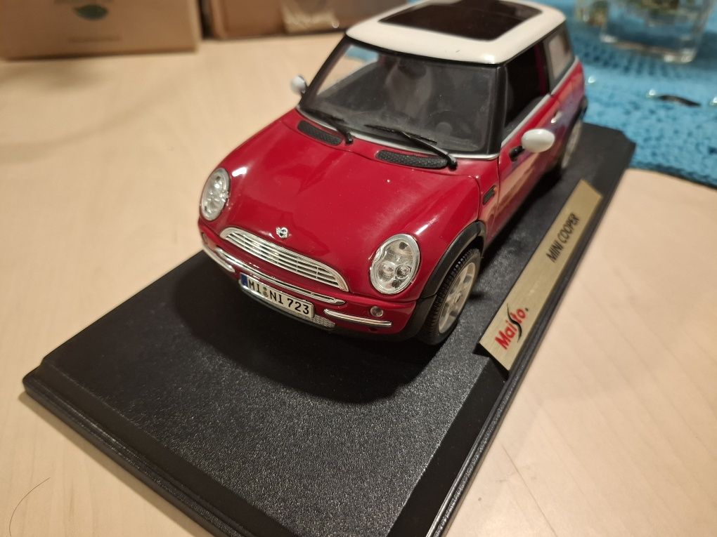 Mini Maisto 1:18