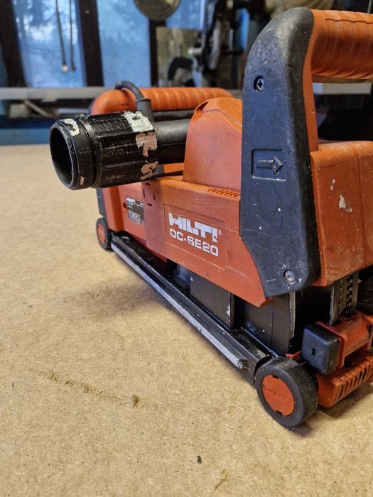Sprzedam bruzdownicę Hilti DC SE20 – używana, w dobrym stanie