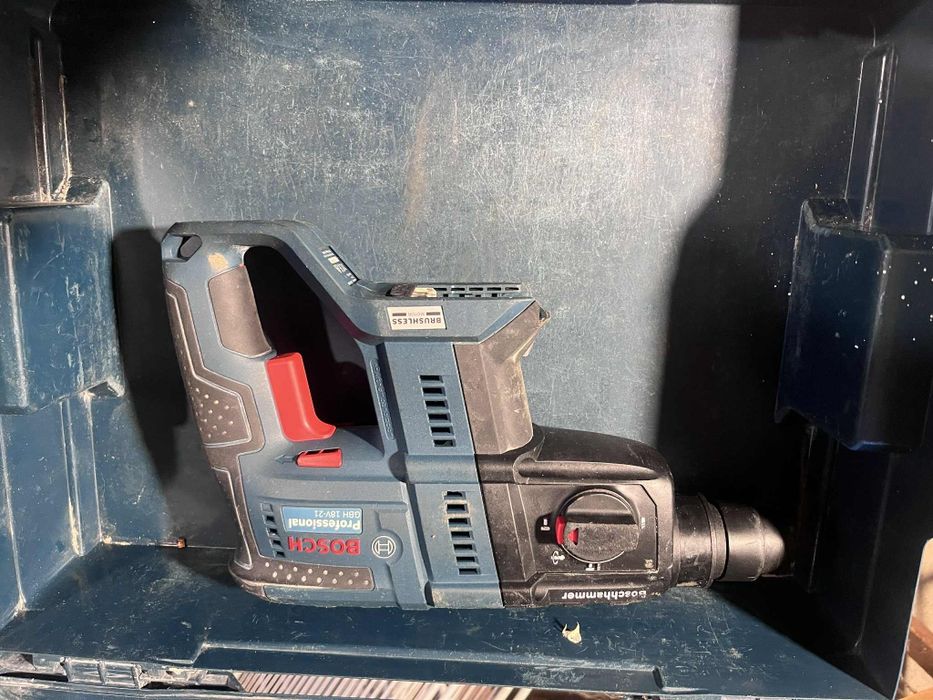 Інструмент Bosch
