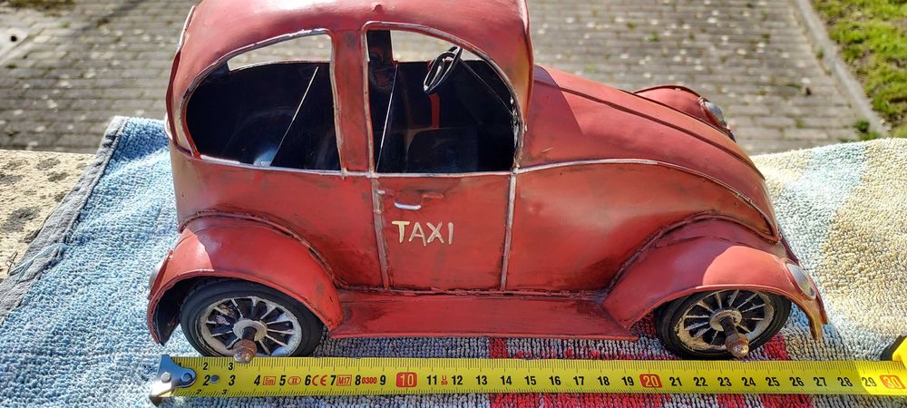 Viatura Taxi em folha decorativa