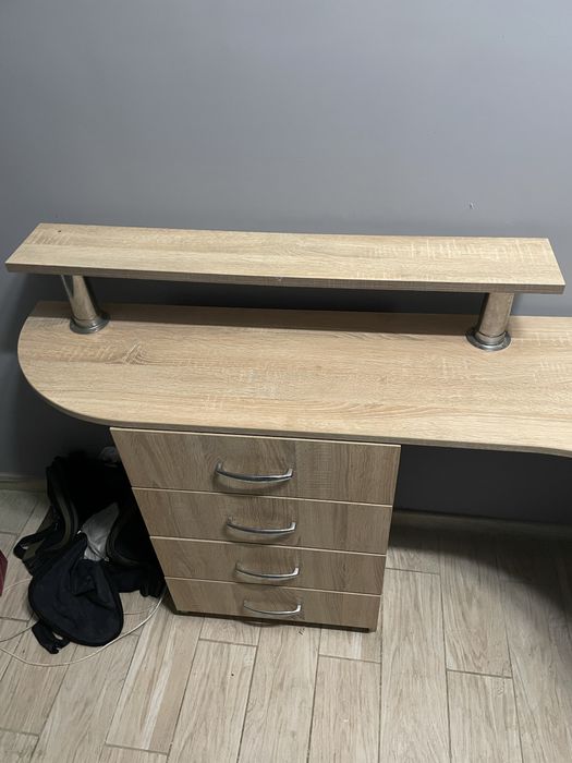 Продам офисный стол