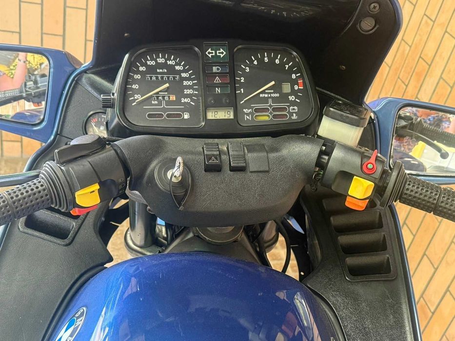 BMW K100RS como nova