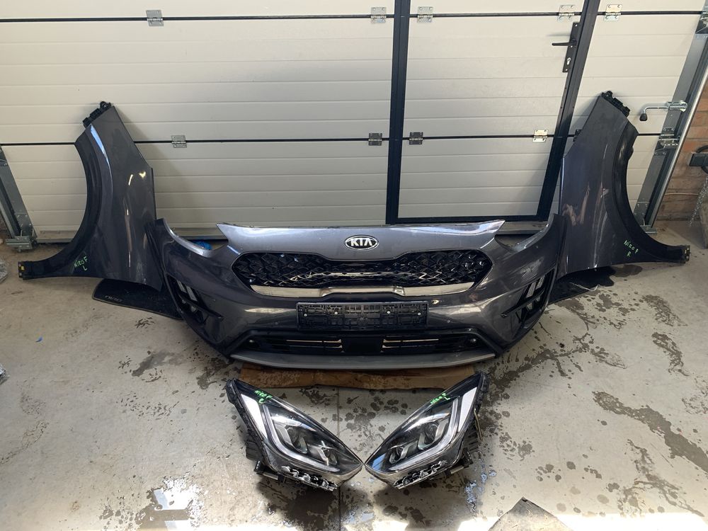 Бампер передний комплектный Kia Niro hybrid 2018 2019 2020 2021 ніро