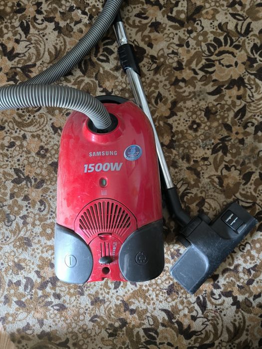 пилосос Samsung на деталі або ремонт