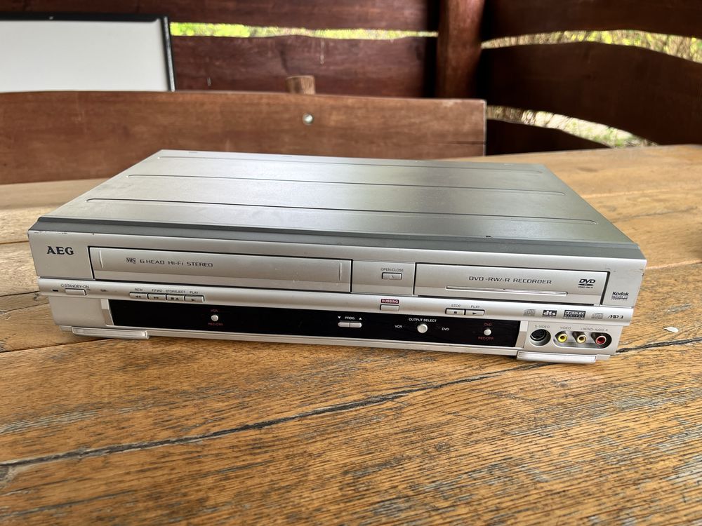 AEG DVD/VHS dual recorder wideo z dvd