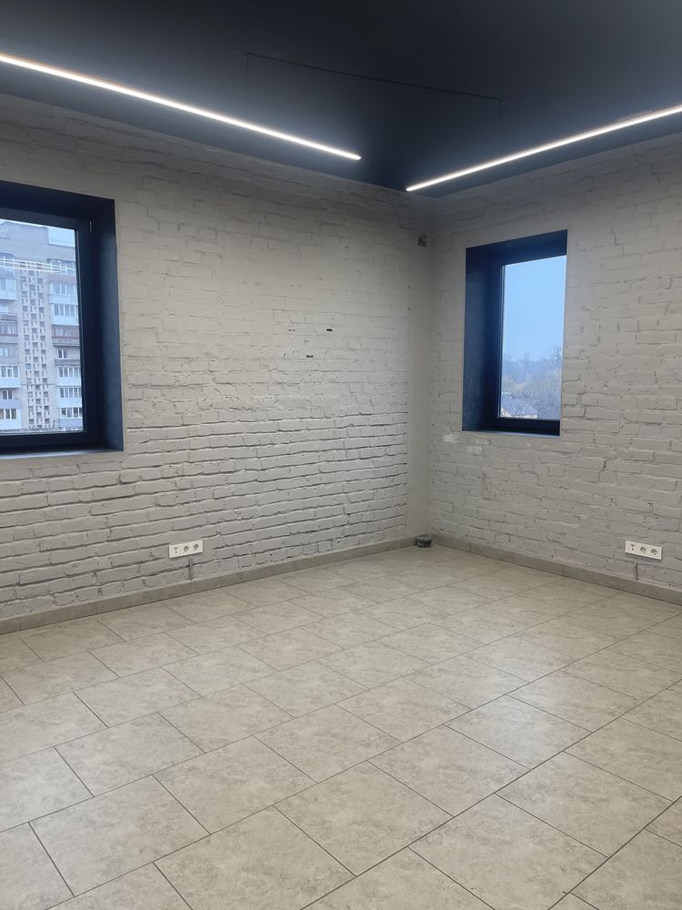 Оренда комерційного приміщення вул.Відродження
