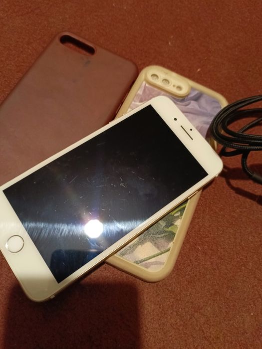 Iphone 7 plus в гарному стані