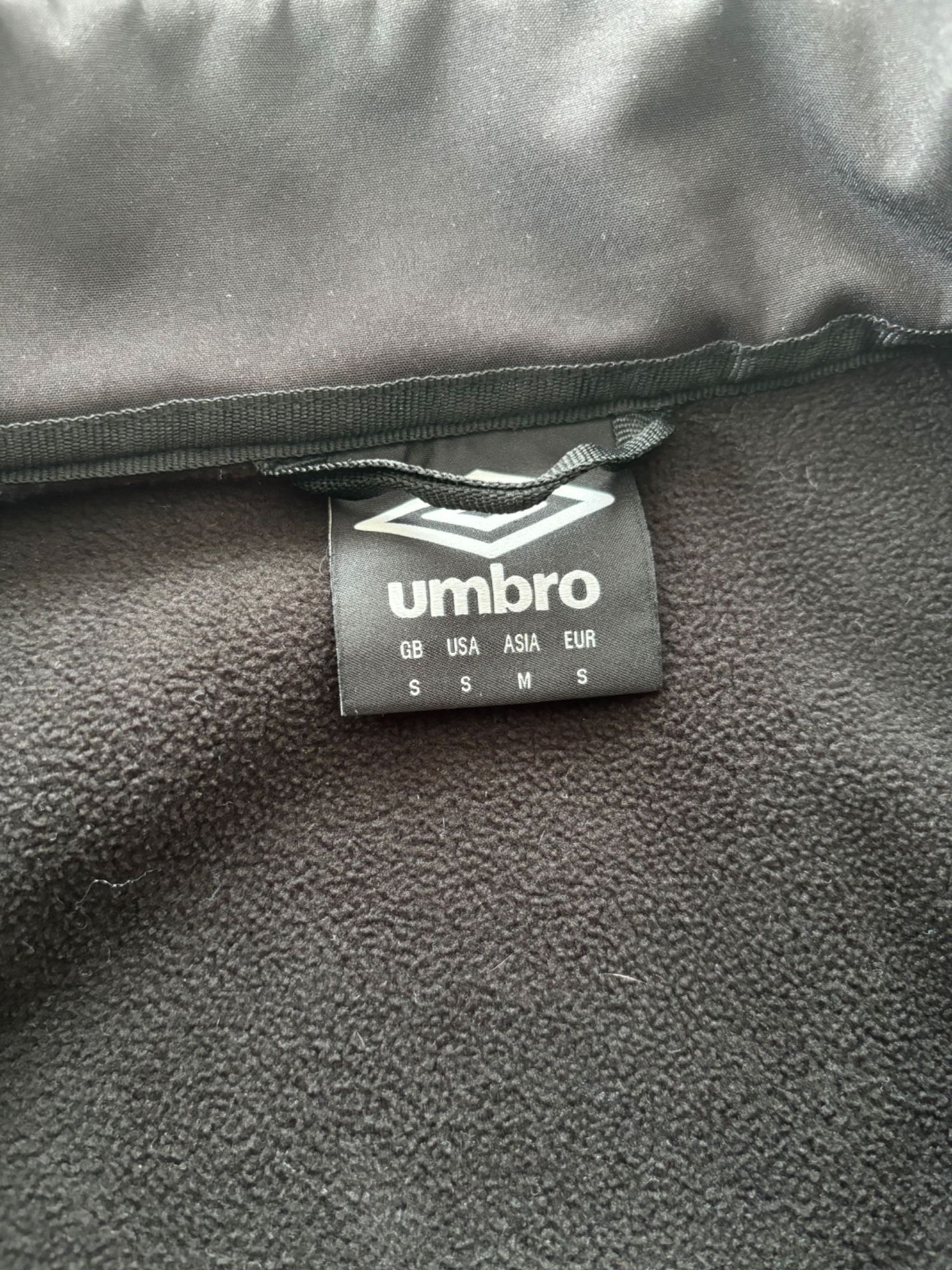 Softshell Umbro rozm. S