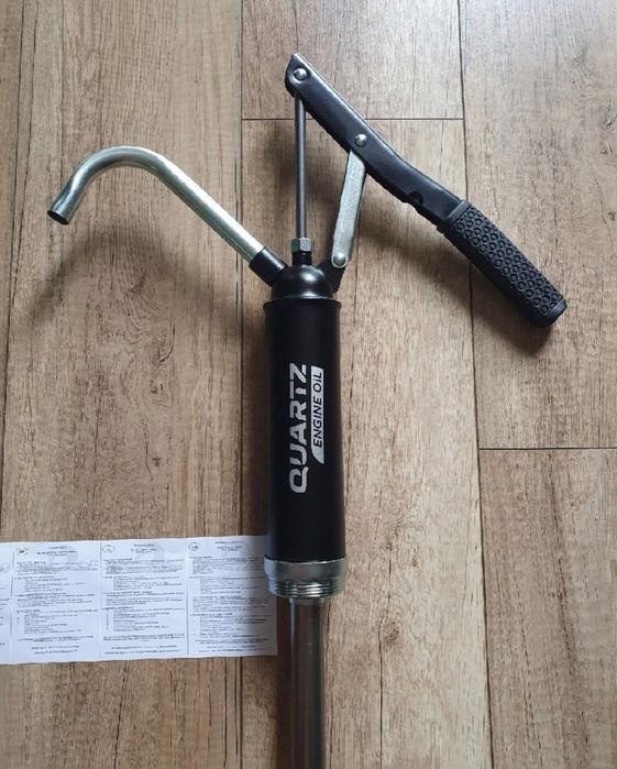 Pompa tłokowa ręczna do oleju z beczki TYP RPO-60/200 Quartz Engine Oi