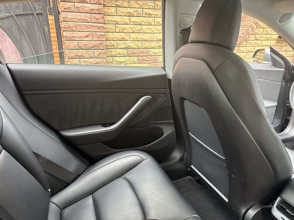 Tesla model 3 Dual motor