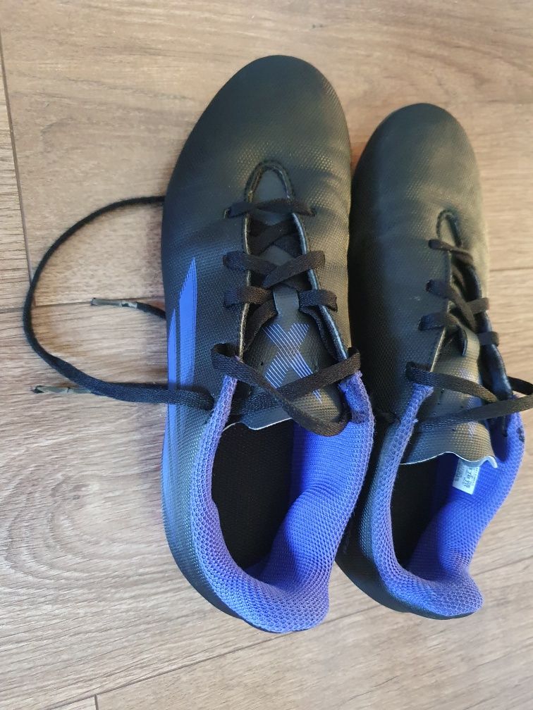 Korki adidas r 38,  świetny stan