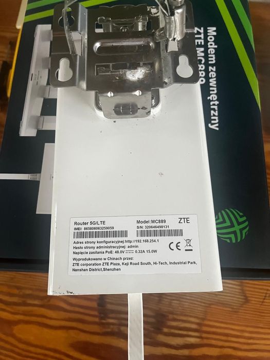 Router WIFI z Modemem zewnętrznym