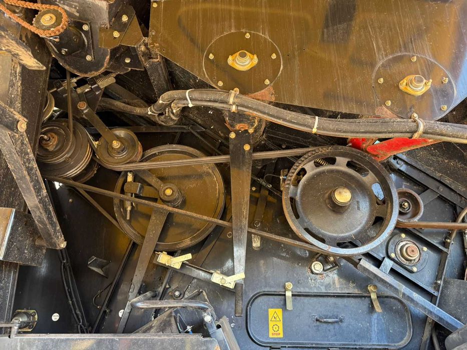 Зернозбиральний комбайн New Holland CX840