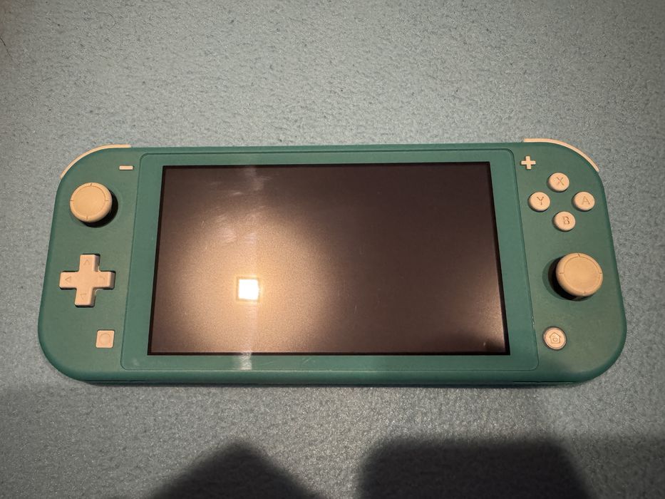 Nintendo Switch Lite - Desbloqueada