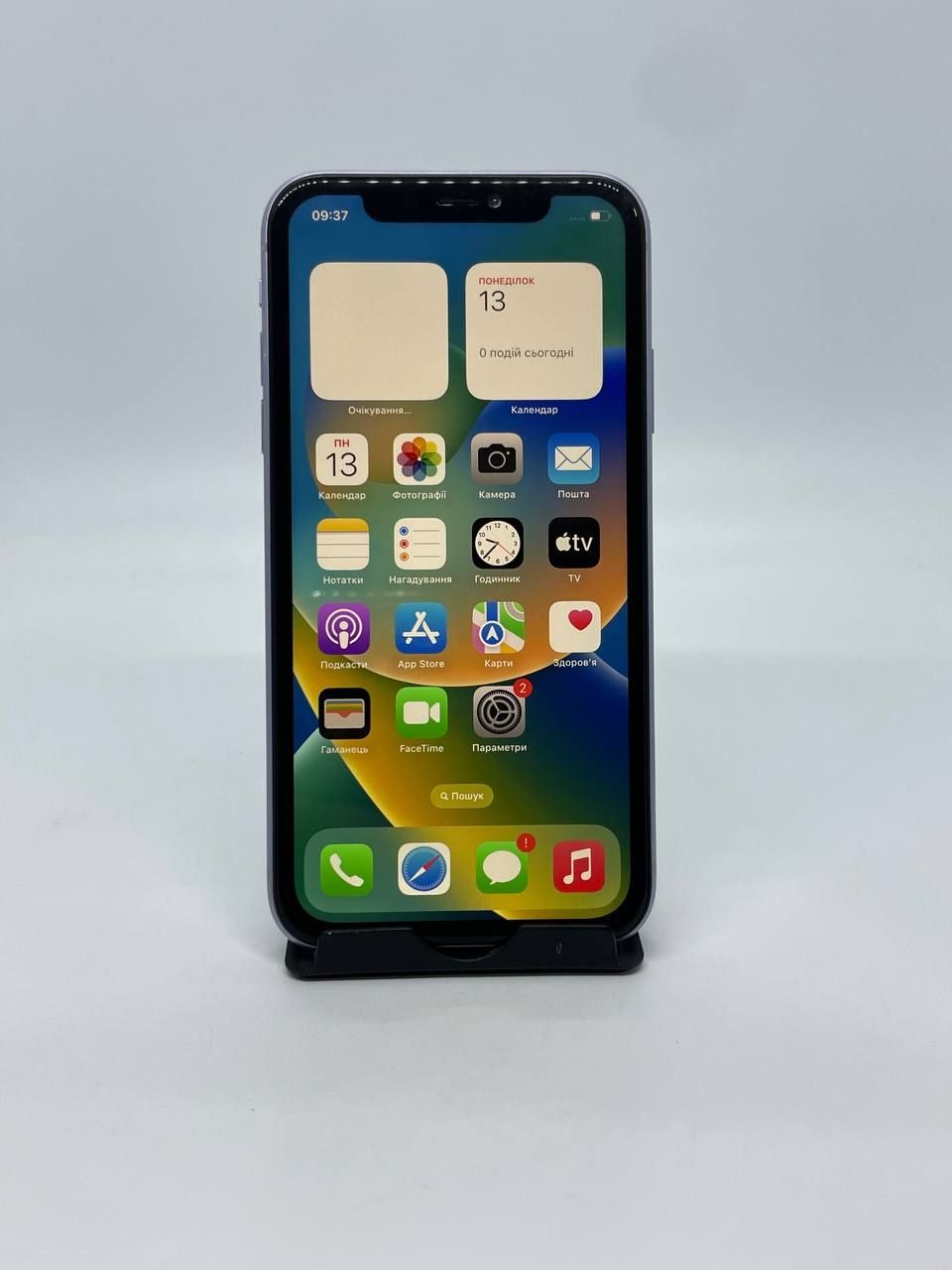 iPhone 11 64 gb never looked