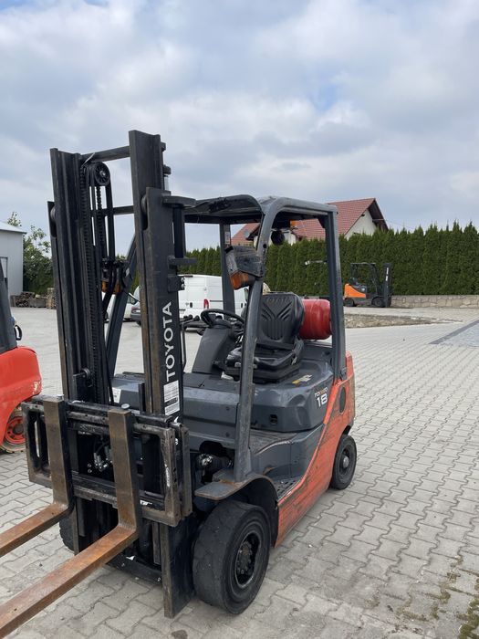 Wózek widłowy Toyota 02-8FGF18 2018 rok