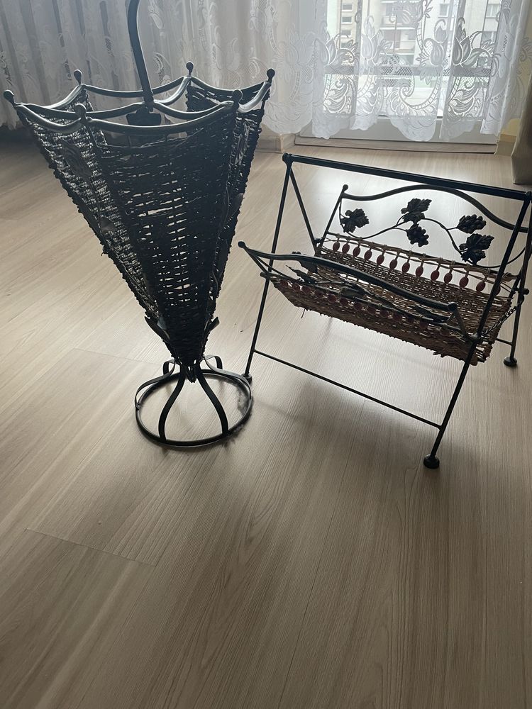 Gazetnik i parasolnik komplet
