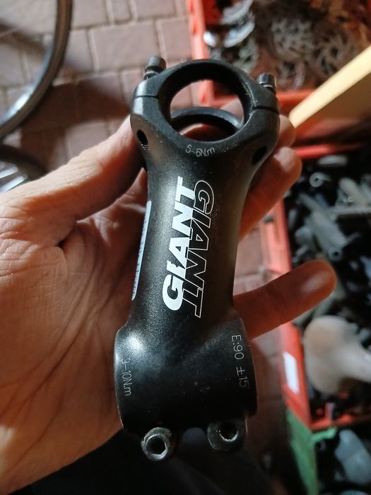 Mostek rowerowy giant 31.8 90mm