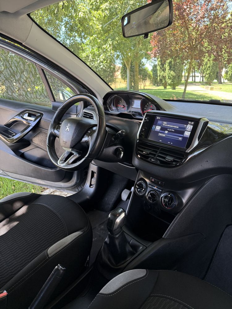 Peugeot 208 1.2 vti style