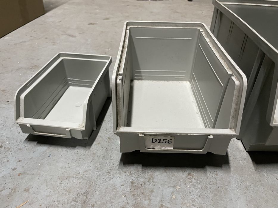 Caixas Stock empilháveis