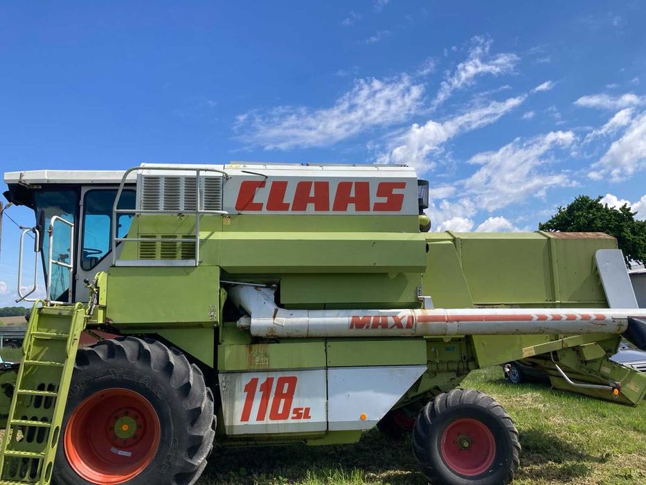 Комбайн зернозбиральний  CLAAS DOMINATOR 118SL. З документами.