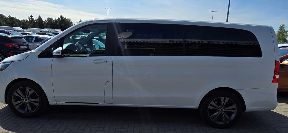 Przewóz do 7 osób Mercedes V-klasa, wynajem auta do ślubu BMW seria 7