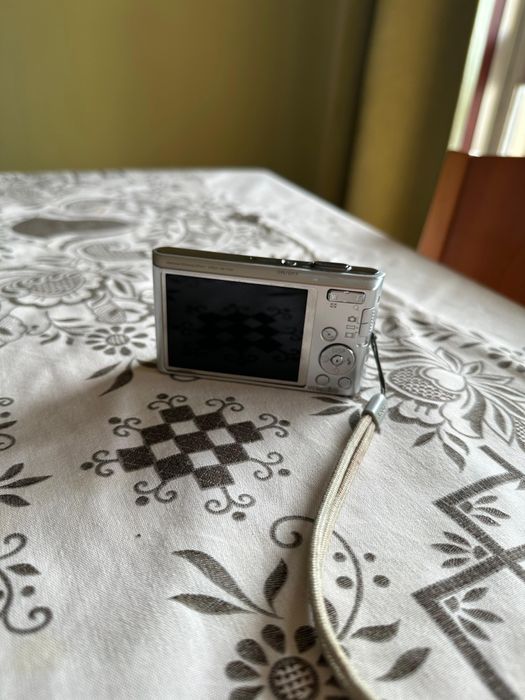 Sony Cybershot DSC-W730