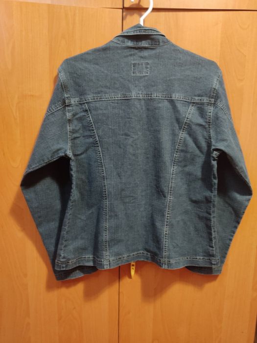 Курточка джинсовая женская