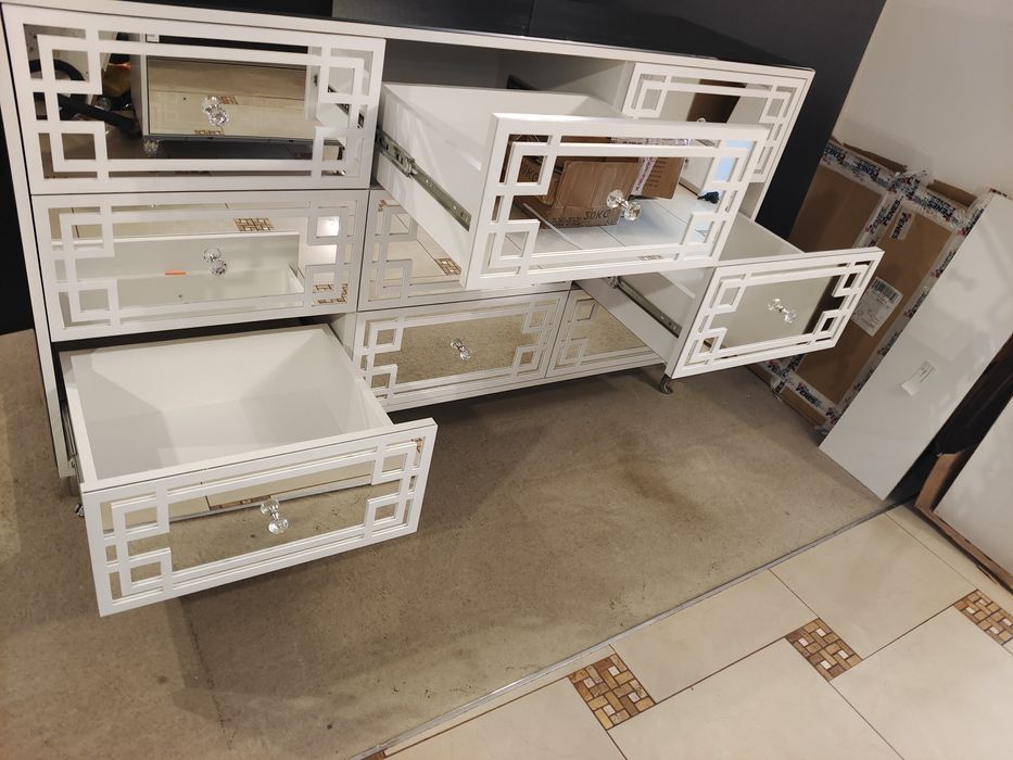 Komoda 170cm Glamour, lustra, ornamenty