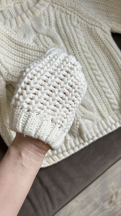 Обємний вязаний светр для фотосесіі, зимовий, теплий, білий