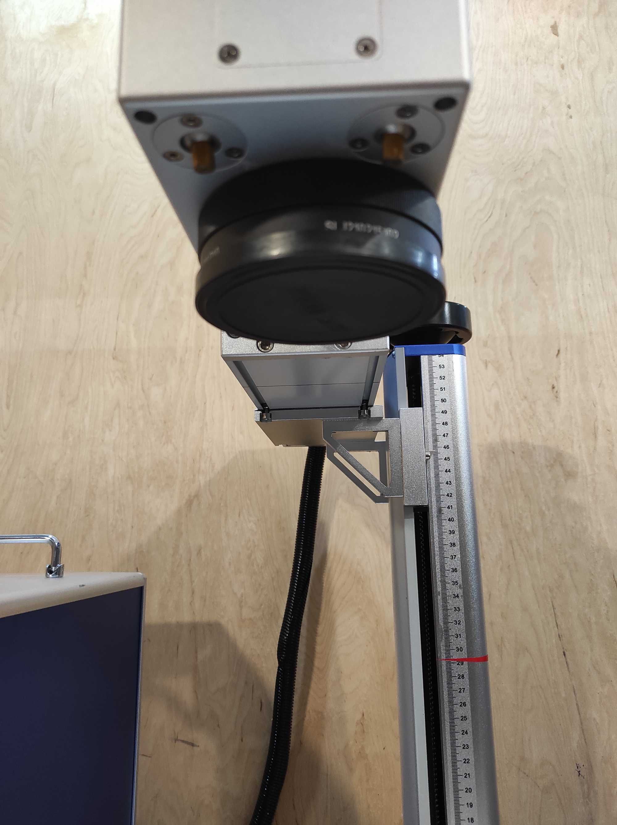 Волоконный лазерный лазерний гравер маркер для гравіювання JPTLP50W.