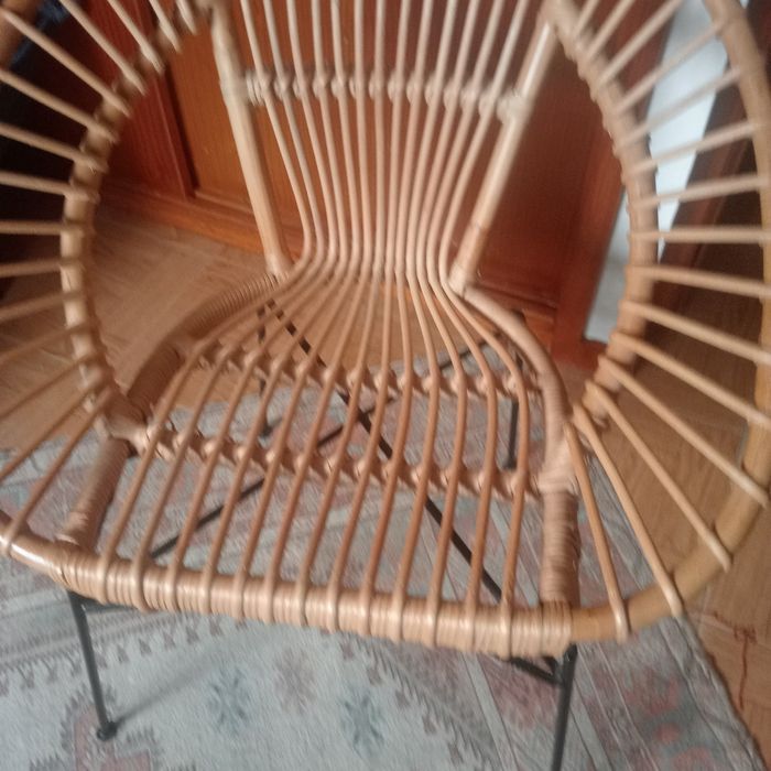 Cadeirão em palha e ferro _- Robusta ,  elegância e delicada