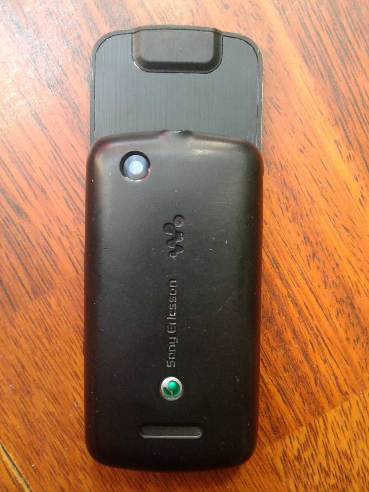 Telefon Komorkowy Sony Ericsson W100i