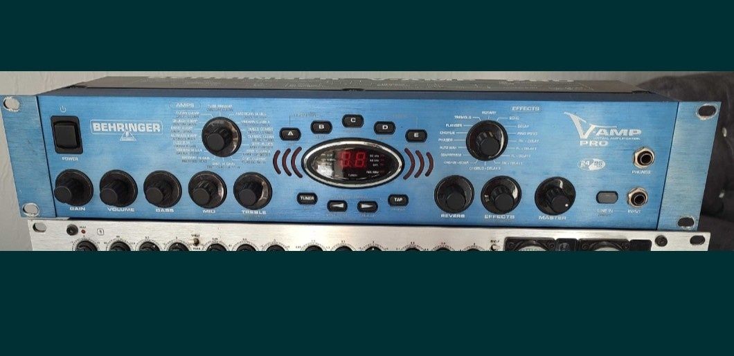 Behringer V-Amp Pro (orginalne pudełko)