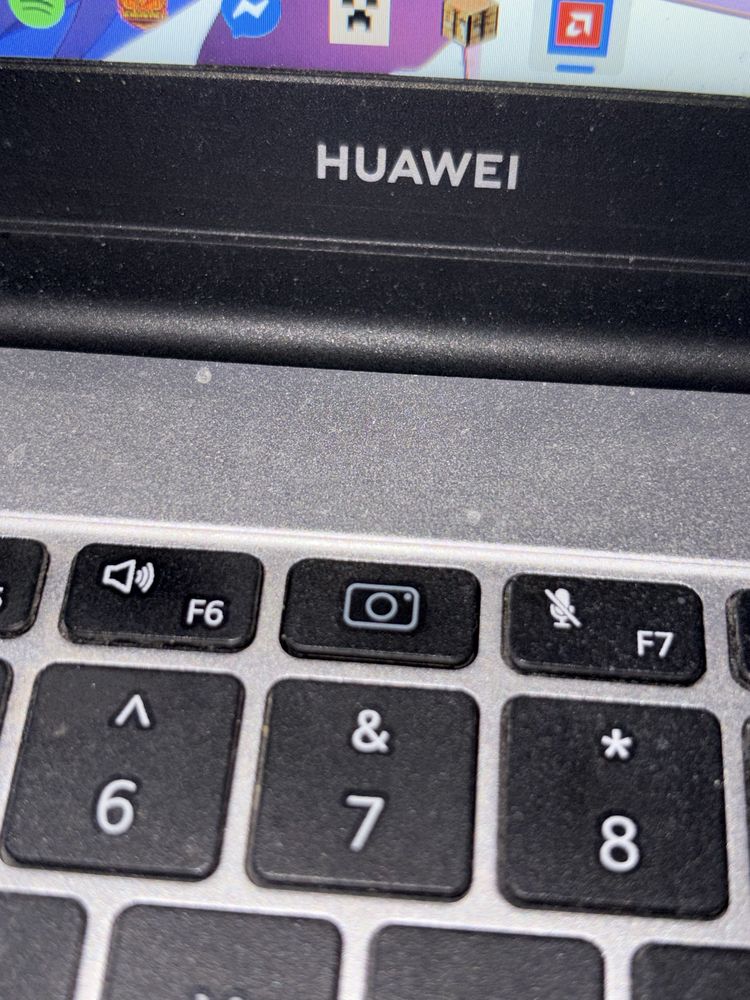 Laptop Huawei MateBook D15