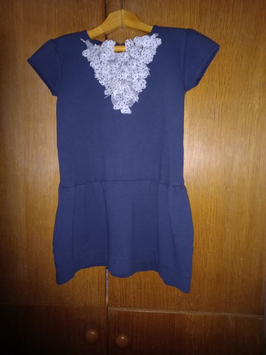 Платье нарядное тёмно-синего цвета Zara Kids, на 7-8 лет, 128 см