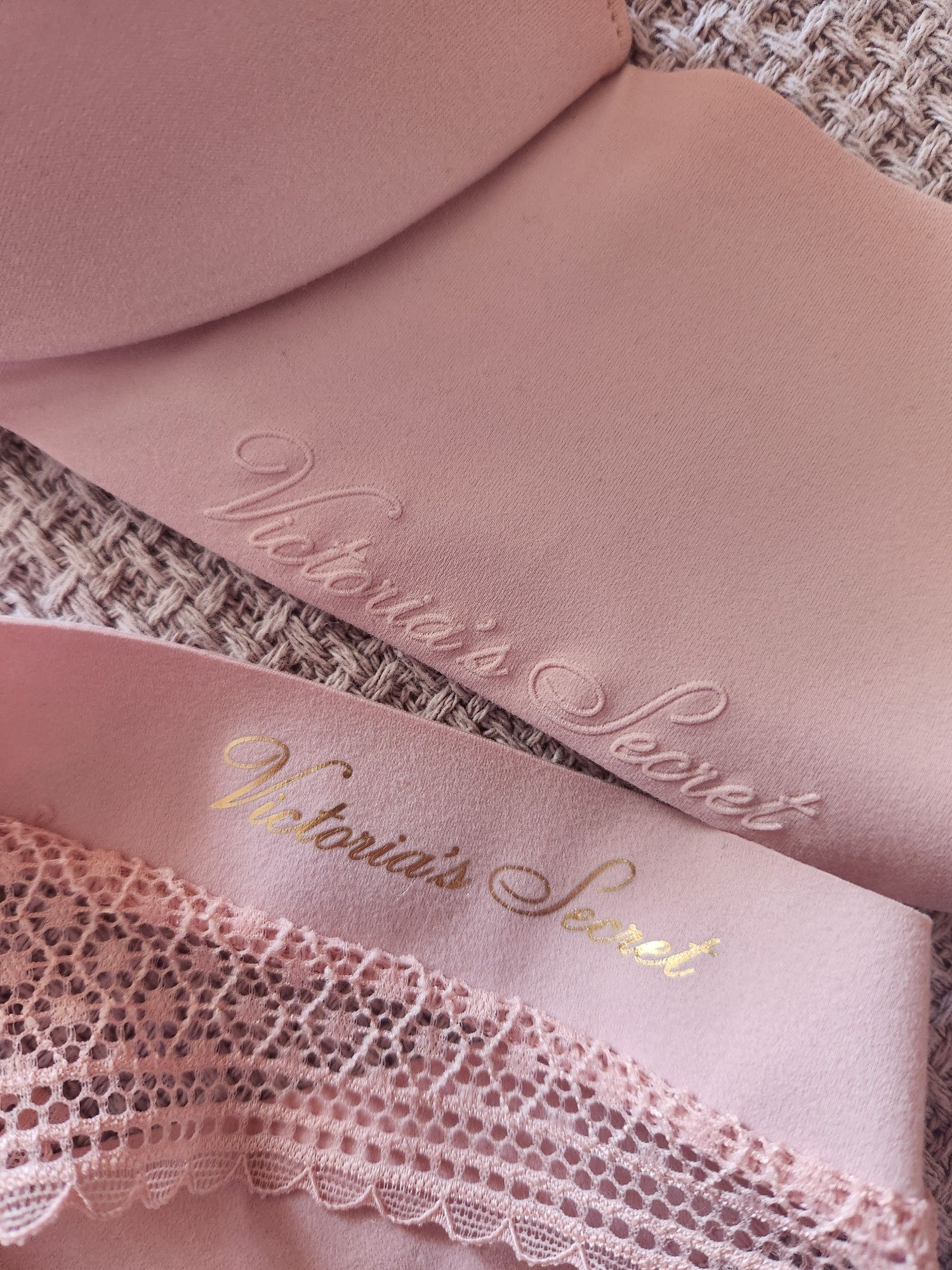 Комплект белья VICTORIA SECRET новый
